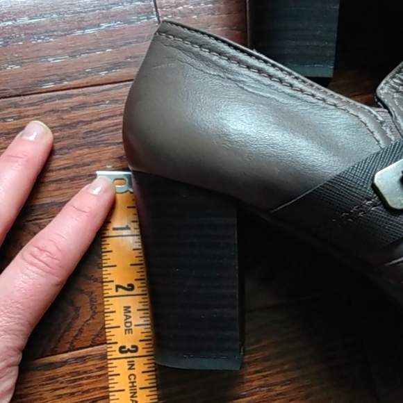 Taupe leather Luca Ferri lug sole shooties Size 9, 3" heel - Picture 9 of 11